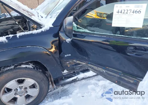 2004 Toyota 4Runner Sr5 V6 из США, поврежденный, VIN JTEZU14R840022470